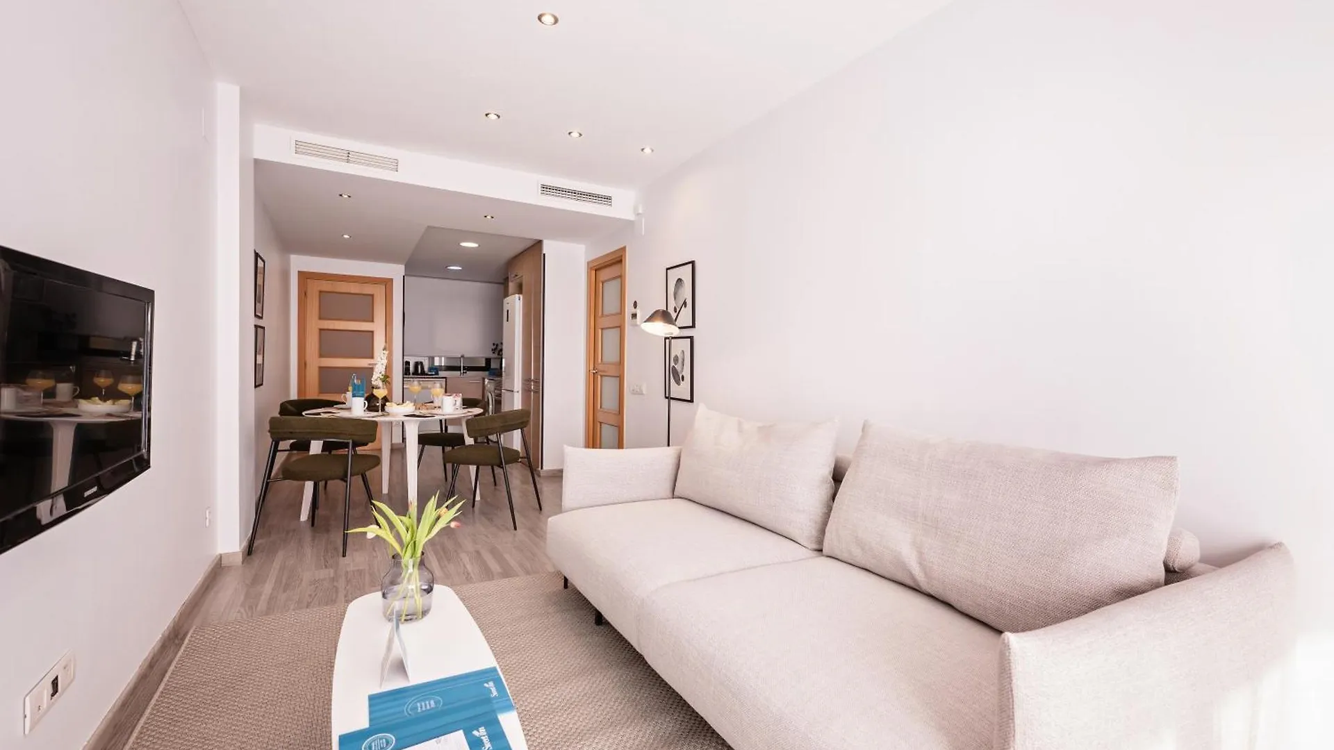 Sweett - Carrer Fira Apartment Barcelona