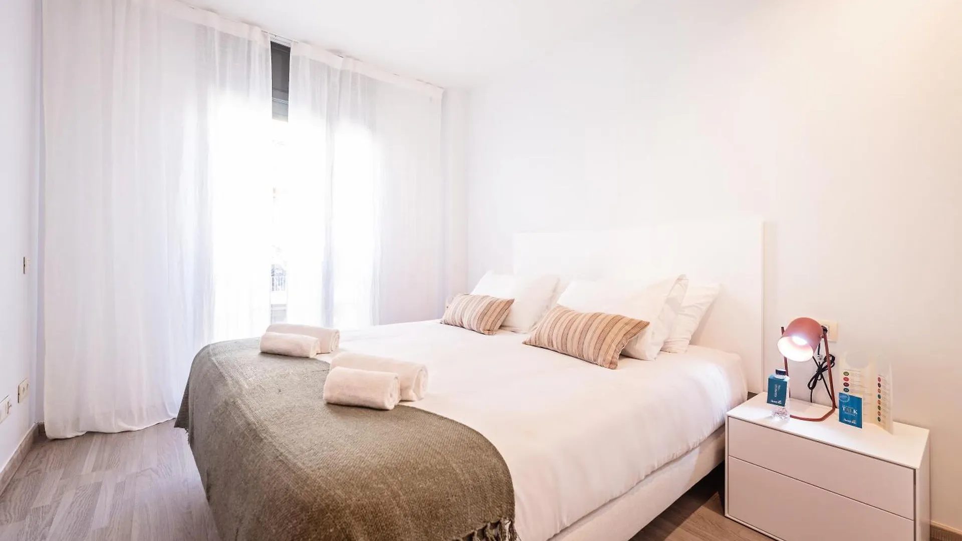 Sweett - Carrer Fira Apartment Barcelona