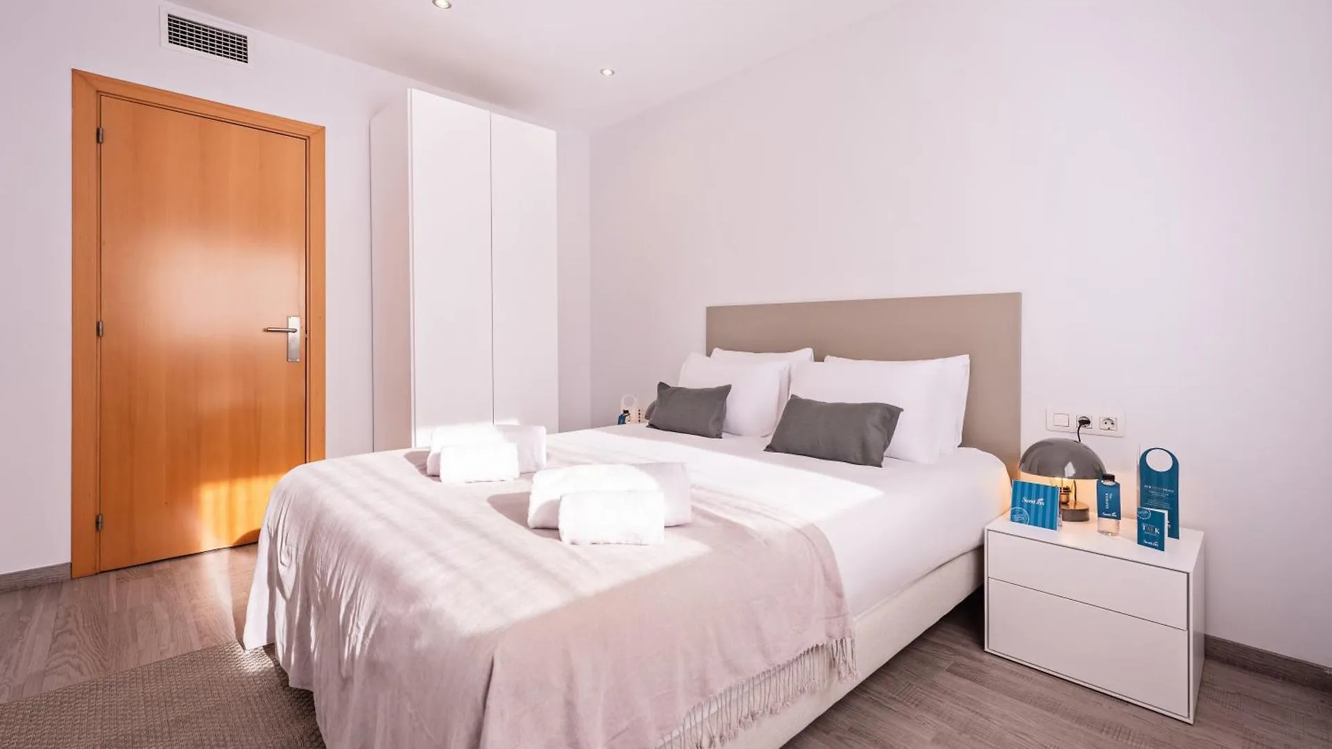 Sweett - Carrer Fira Apartment Barcelona