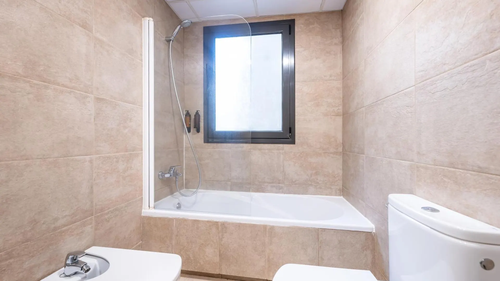 Sweett - Carrer Fira Apartment Barcelona