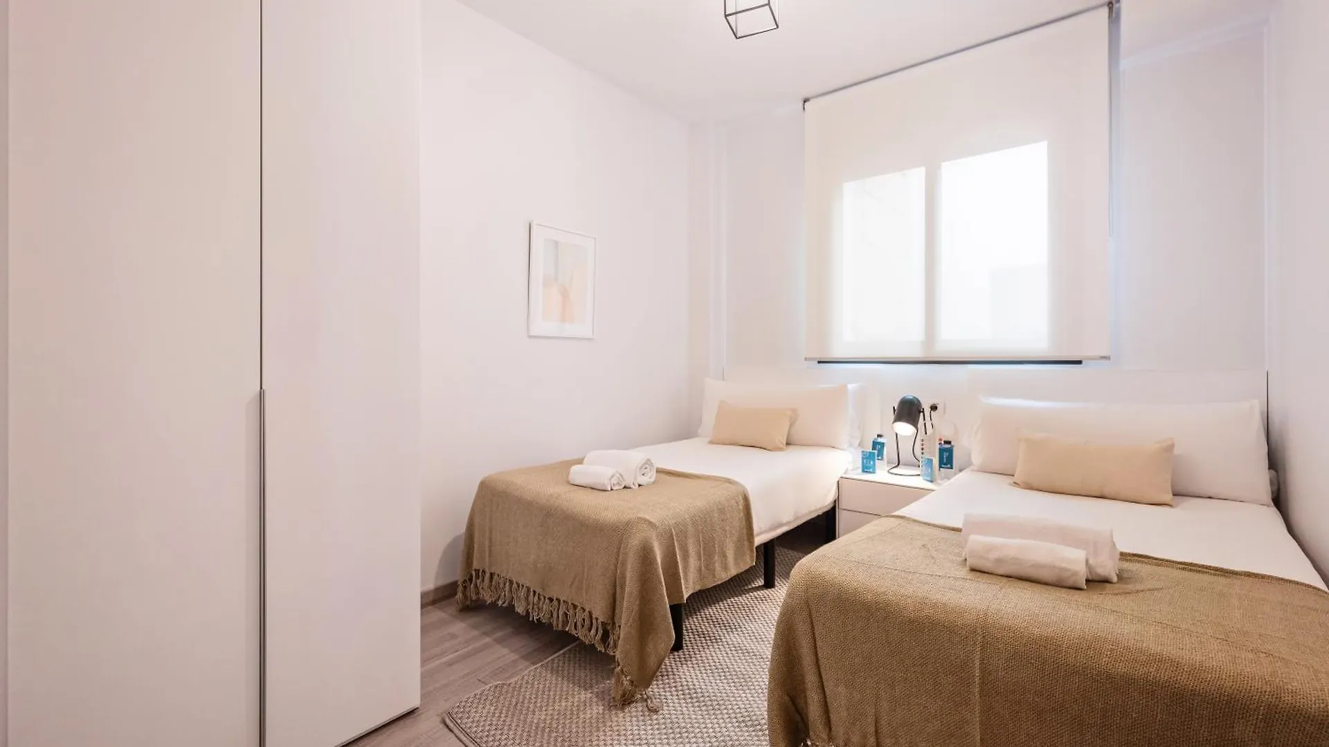 Sweett - Carrer Fira Apartment Barcelona 0*,  Spain
